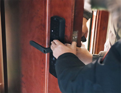 新吴24小时上门开锁公司
